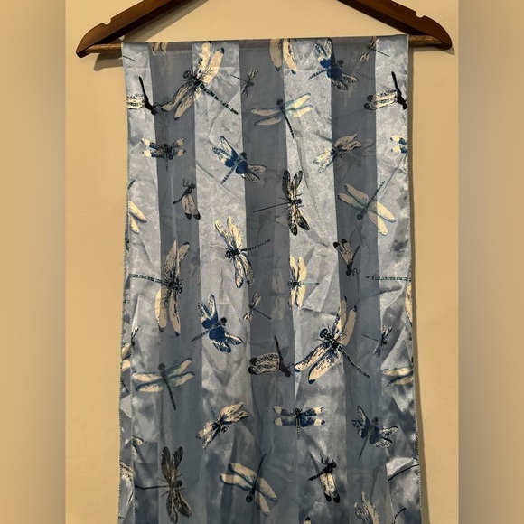 Dragonfly scarf - Picture 3 of 4